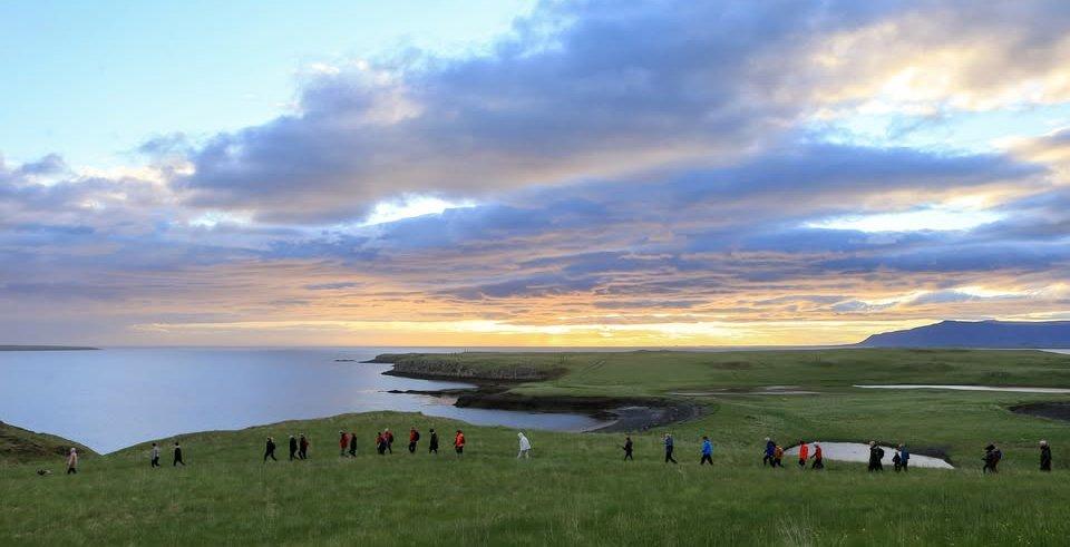 Sumarsólstöðuganga